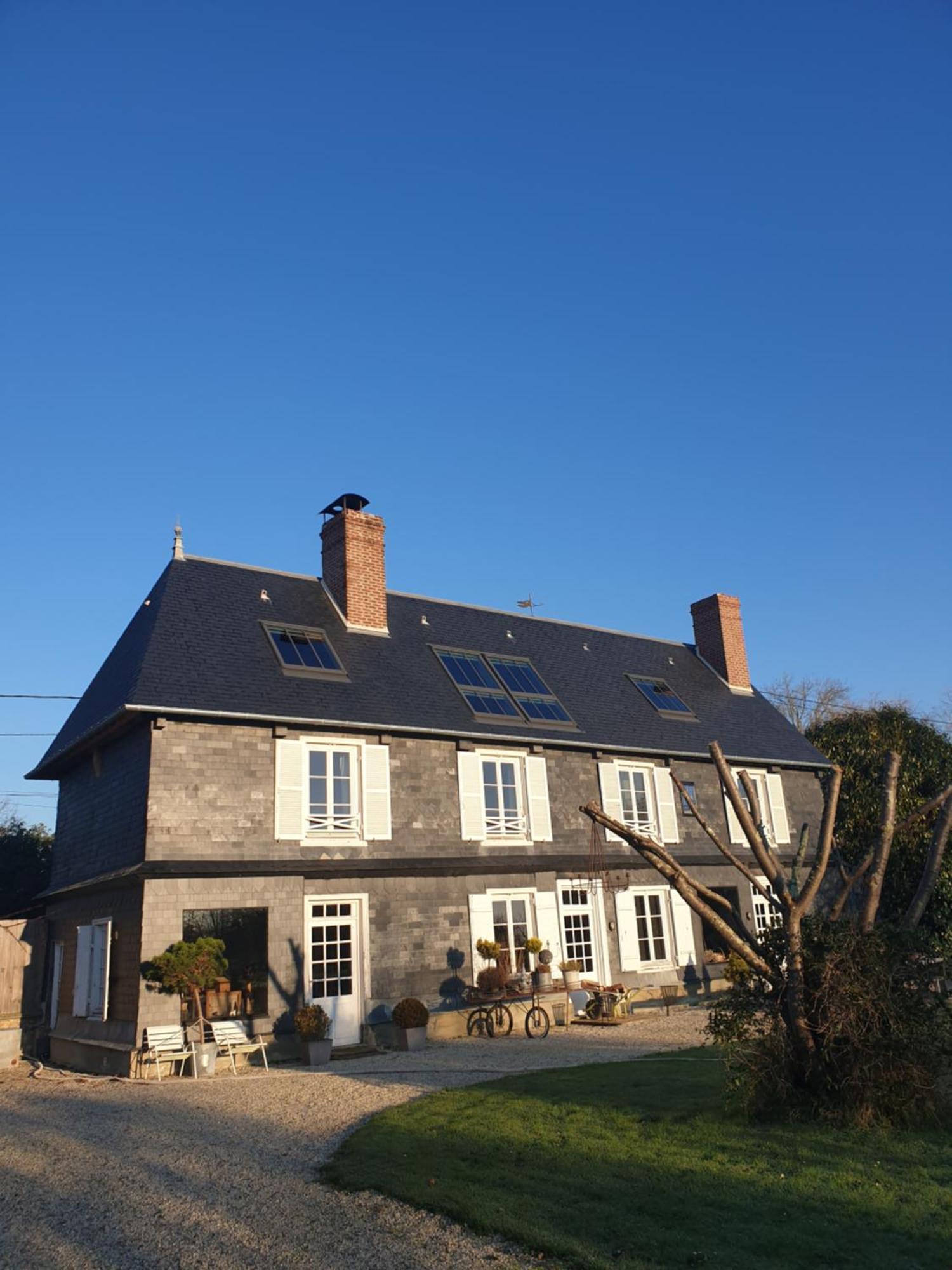 Par Hasard ou pas Saint-Martin-aux-Chartrains Exterior foto